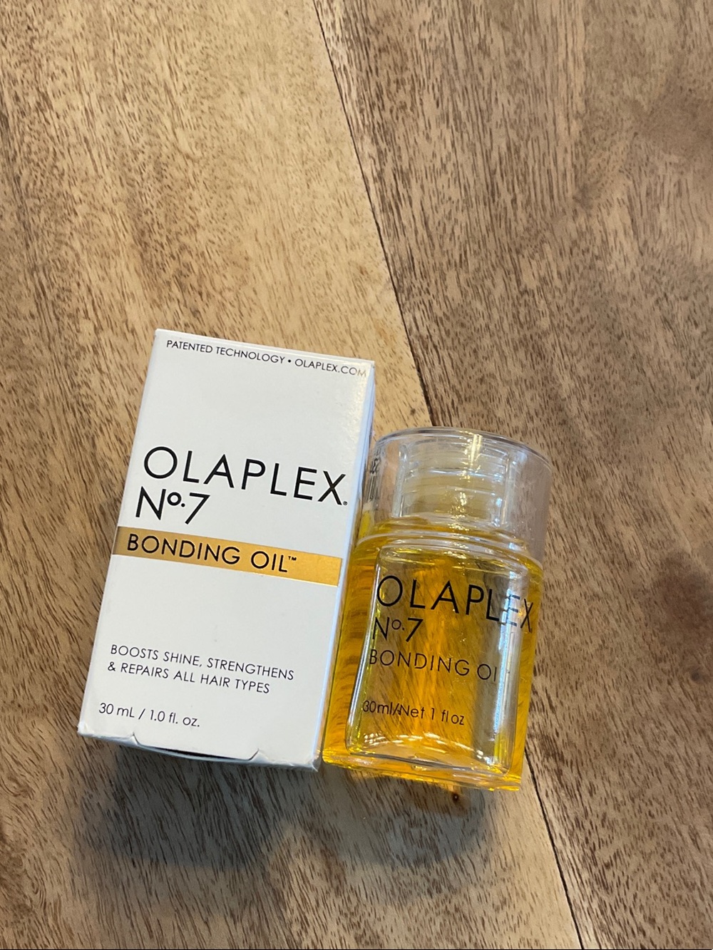 OLAPLEX No.7 Bonding Oil - Clear Bottle with Yellow Oil